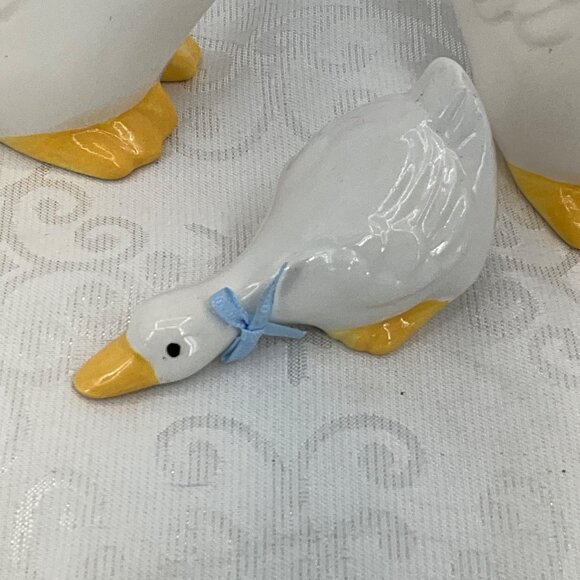 Ceramic Goose Figurine Set With Blue Ribbon Accents - Picture 3 of 10